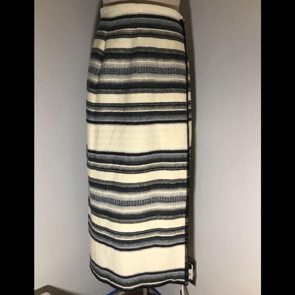 Bussing Long Wrap Skirt Native Blanket Feel View 2
